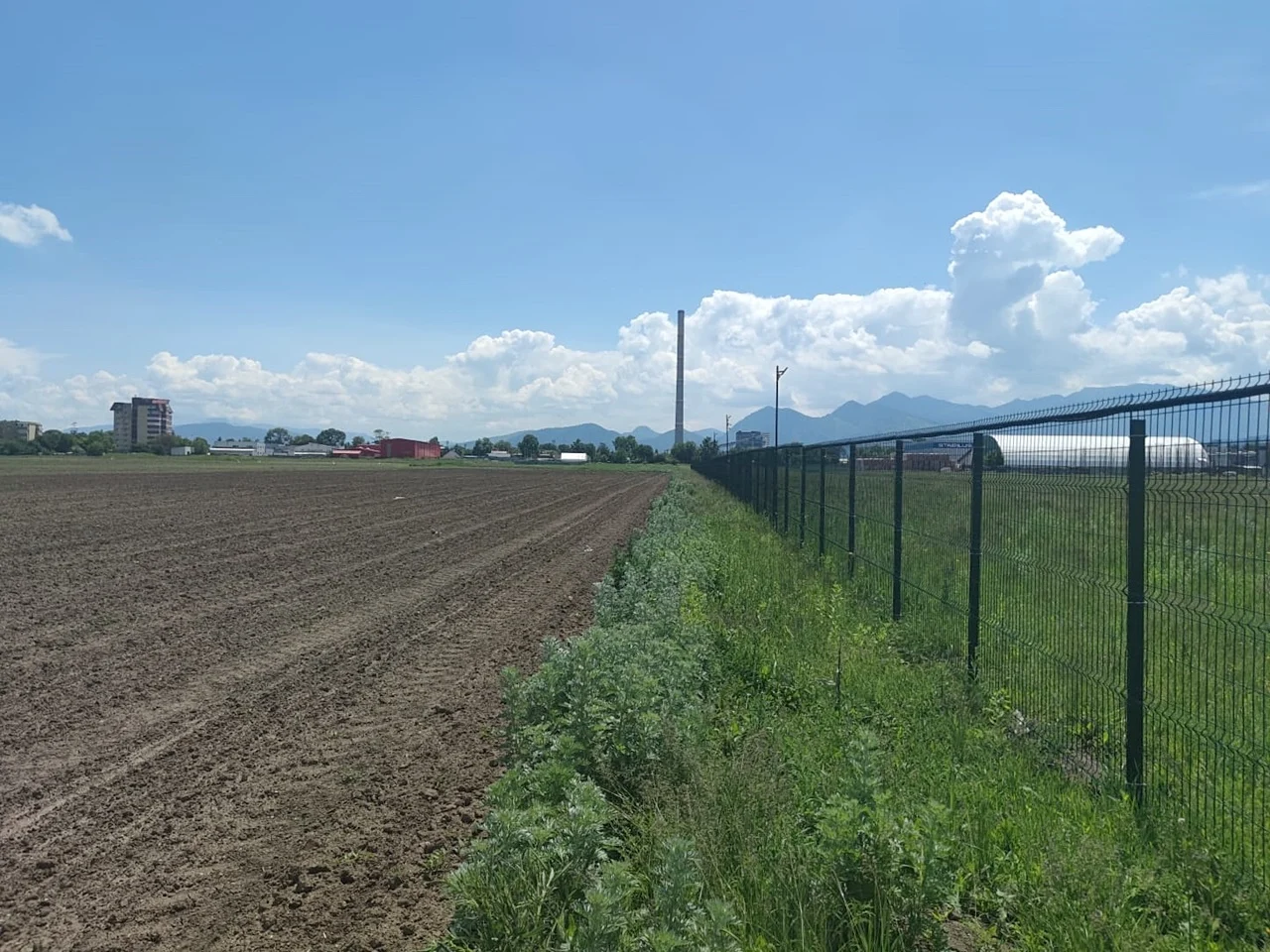 Teren intravilan cu potențial excelent în Triaj, Narciselor, pentru dezvoltatori. – fotografia 1 din 3