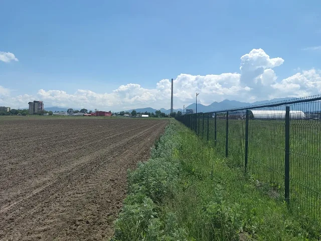 Teren intravilan cu potențial excelent în Triaj, Narciselor, pentru dezvoltatori. – Brasov, Brașov