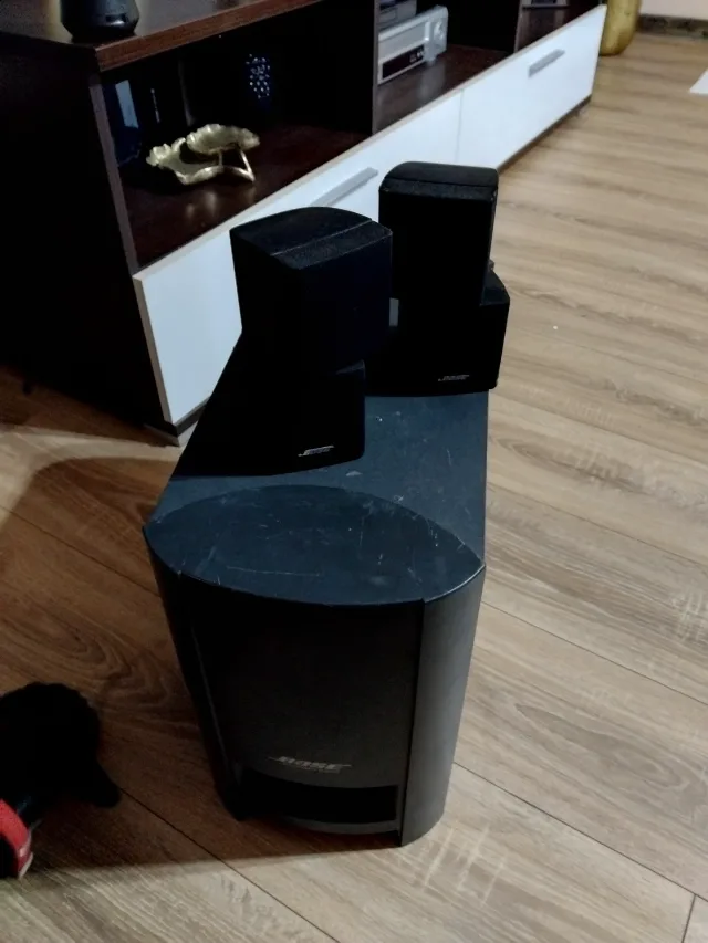 Sistem Bose ,subwoofer +2 sateliți dubli – fotografia 4 din 5