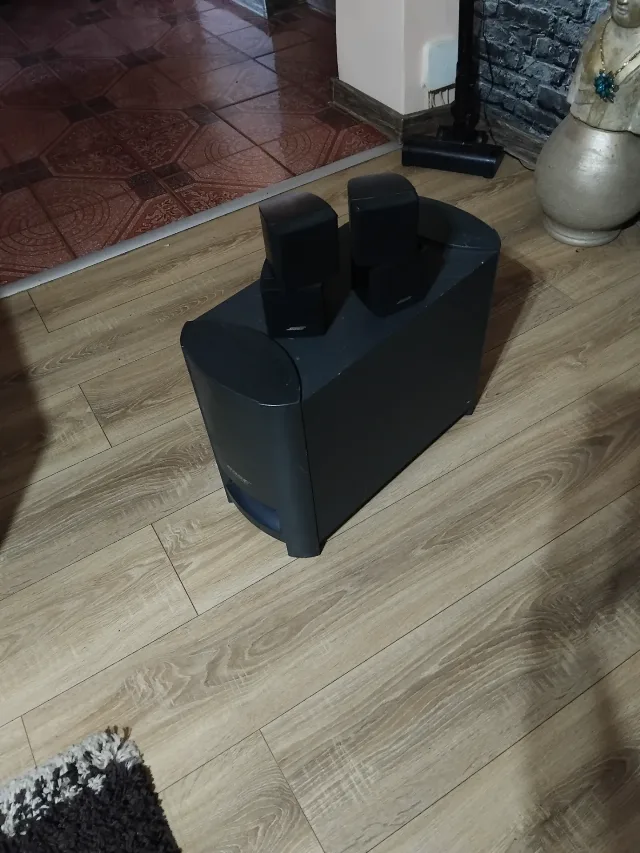 Sistem Bose ,subwoofer +2 sateliți dubli – fotografia 5 din 5