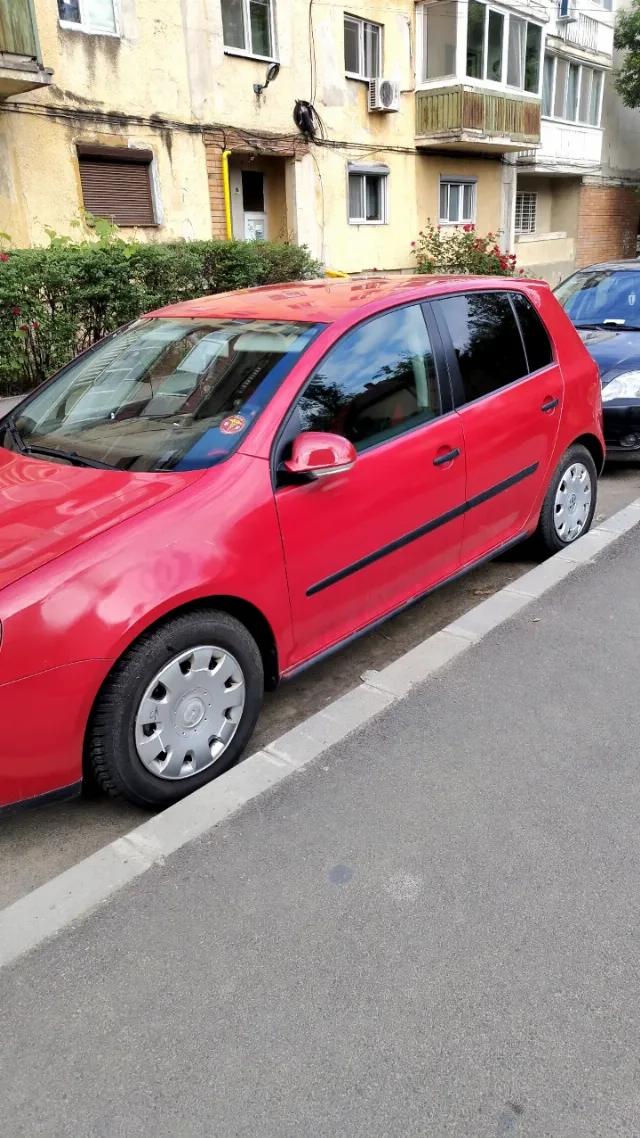 vand golf 5 benzina – fotografia 5 din 7