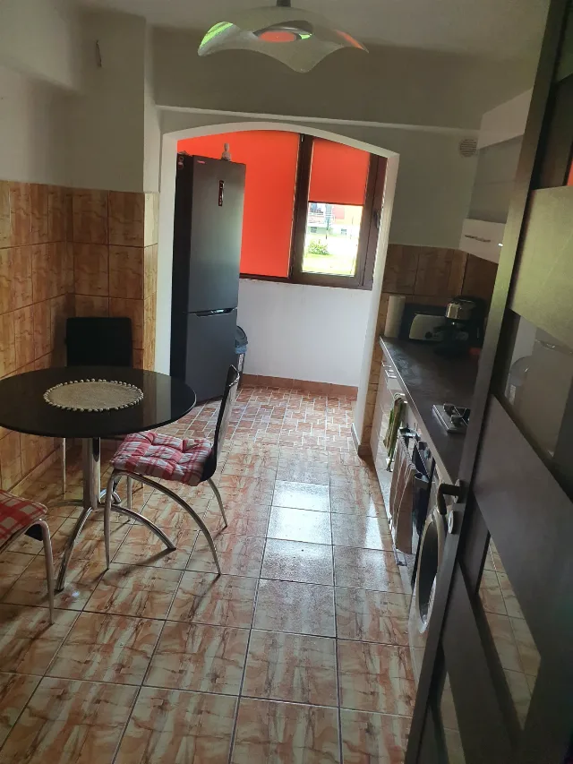 Apartament deosebit 3 camere – fotografia 3 din 8