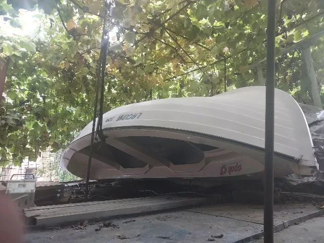 barca laguna fibra cu oglinda pupa – fotografia 5 din 8