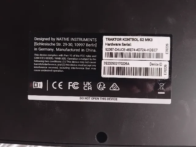 Traktor mixer DJ – fotografia 6 din 8