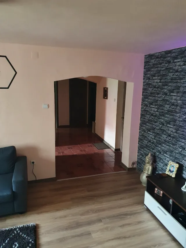 Apartament deosebit 3 camere – fotografia 5 din 8