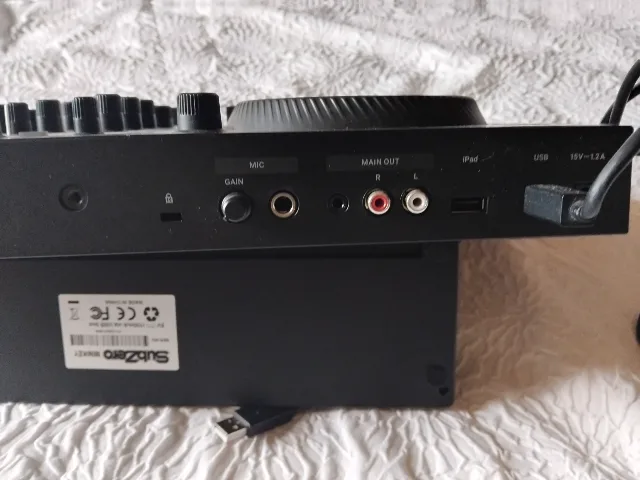 Traktor mixer DJ – fotografia 4 din 8