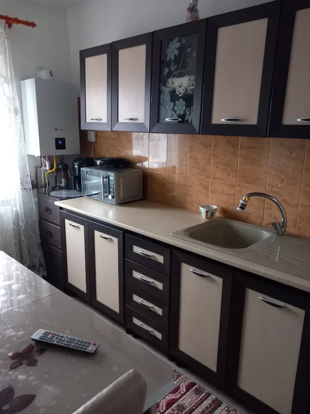 Vand apartament 2 camere in Rm. Sarat.  Jud. Buzau, Zona Pod – fotografia 1 din 8