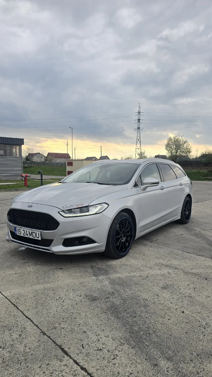 Vand Ford Mondeo mk5 – fotografia 1 din 8