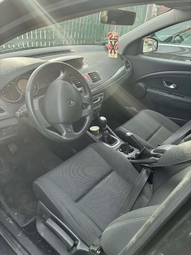 Vând Renault megane 3 – fotografia 4 din 6