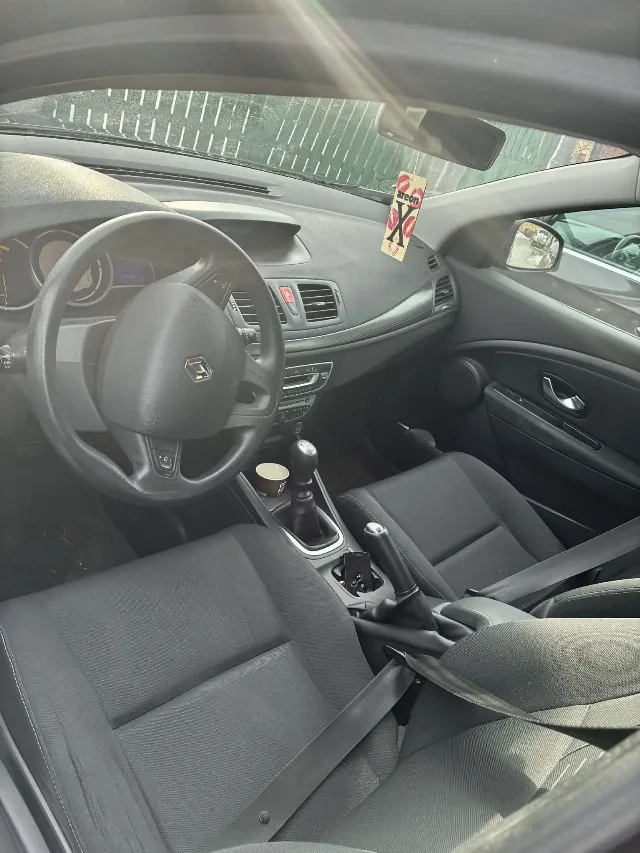 Vând Renault megane 3 – fotografia 3 din 6
