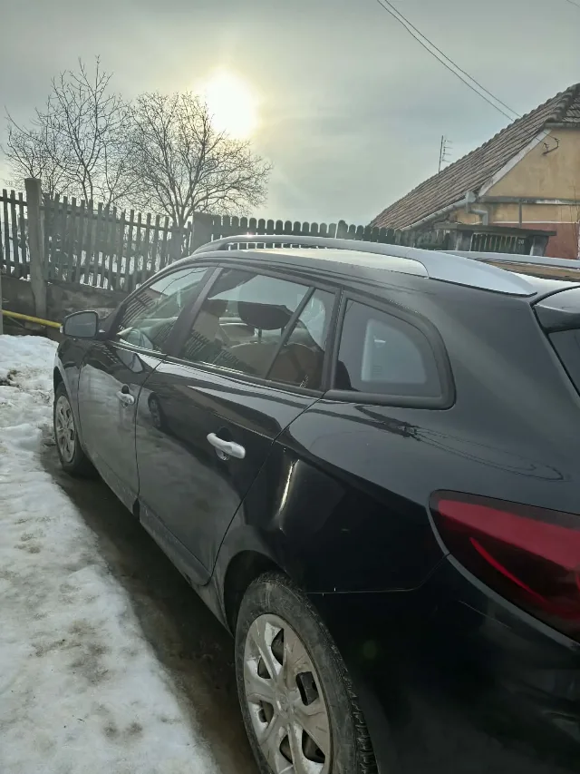 Vând Renault megane 3 – fotografia 5 din 6