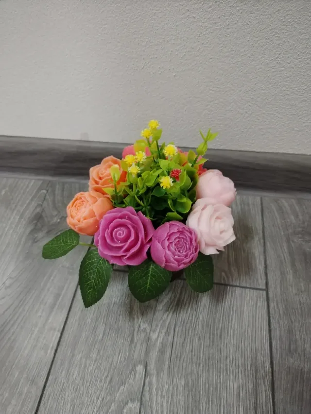 aranjament floral parfumat din baza de săpun – fotografia 2 din 2