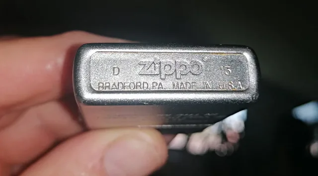 Bricheta Zippo originala – fotografia 3 din 8