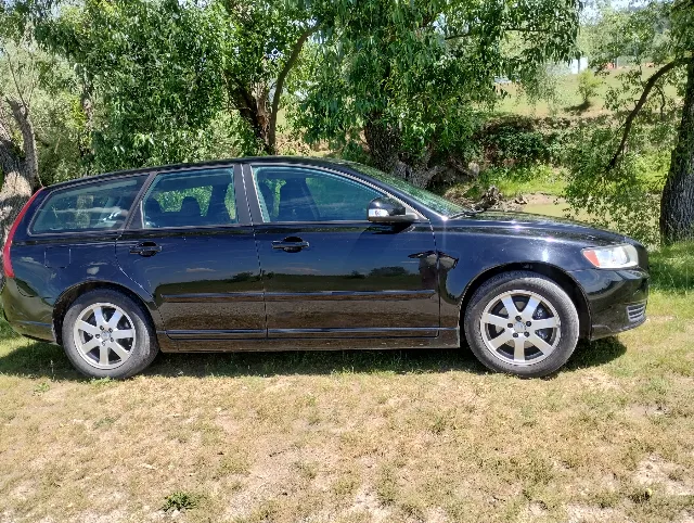Vând Volvo V50 din2012 in stare ne funcționare – fotografia 2 din 6