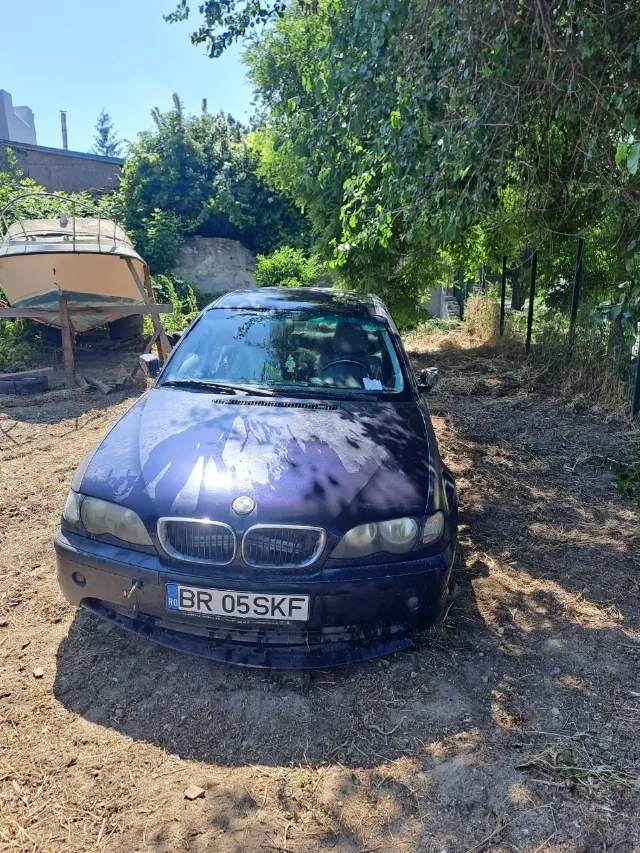 se vinde în vederea dezmembrării BMW 318 benzina  an 2003 – fotografia 5 din 5