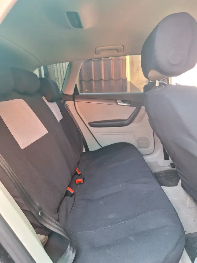 Audi A3 automat, an 2010, motor1600cm diesel, negru, functionare perfecta, 290000km, filtre, ulei, frane, cauciucuri,noi – fotografia 5 din 8