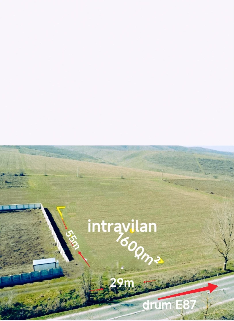 Intravilan 1600m² – fotografia 1 din 5