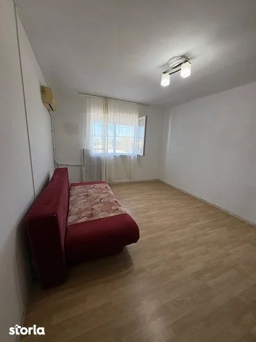 Vând garsonieră – fotografia 2 din 4