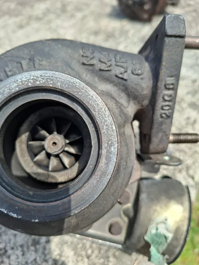 Turbina Renault Scenic 2  1.9 dci  131 cp – fotografia 8 din 8