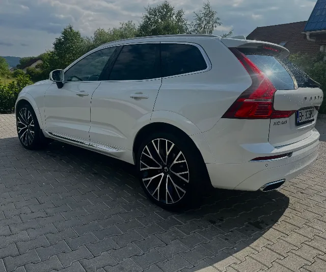 Volvo XC60 D4 Inscription – fotografia 4 din 6