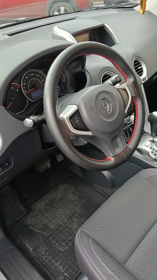 Vând Renault Koleos an 2012 – fotografia 8 din 8