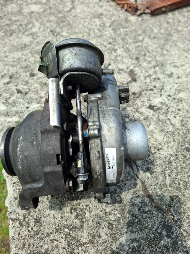 Turbina Renault Scenic 2  1.9 dci  131 cp – Iasi-Gorj, Gorj