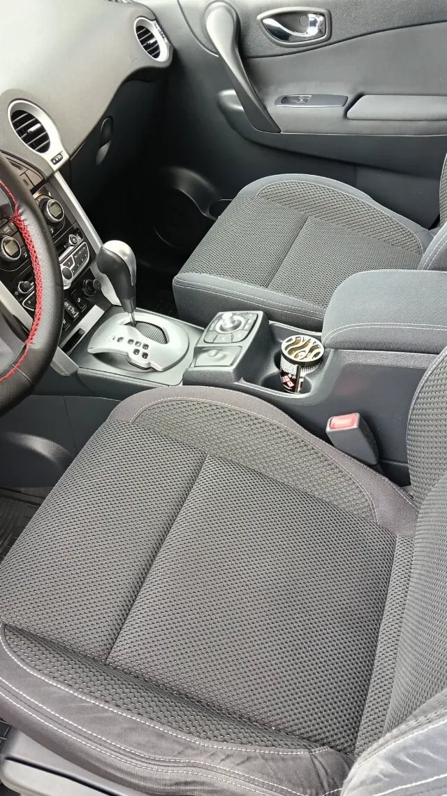Renault Koleos an 2012 – fotografia 7 din 8