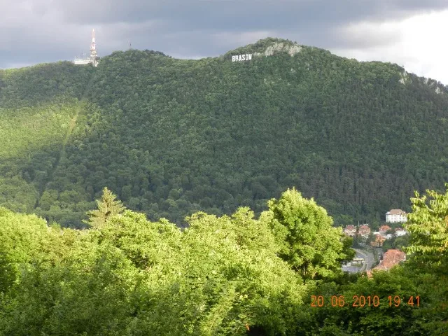Case duplex situate pe Calea Poienii Brasov – fotografia 6 din 8