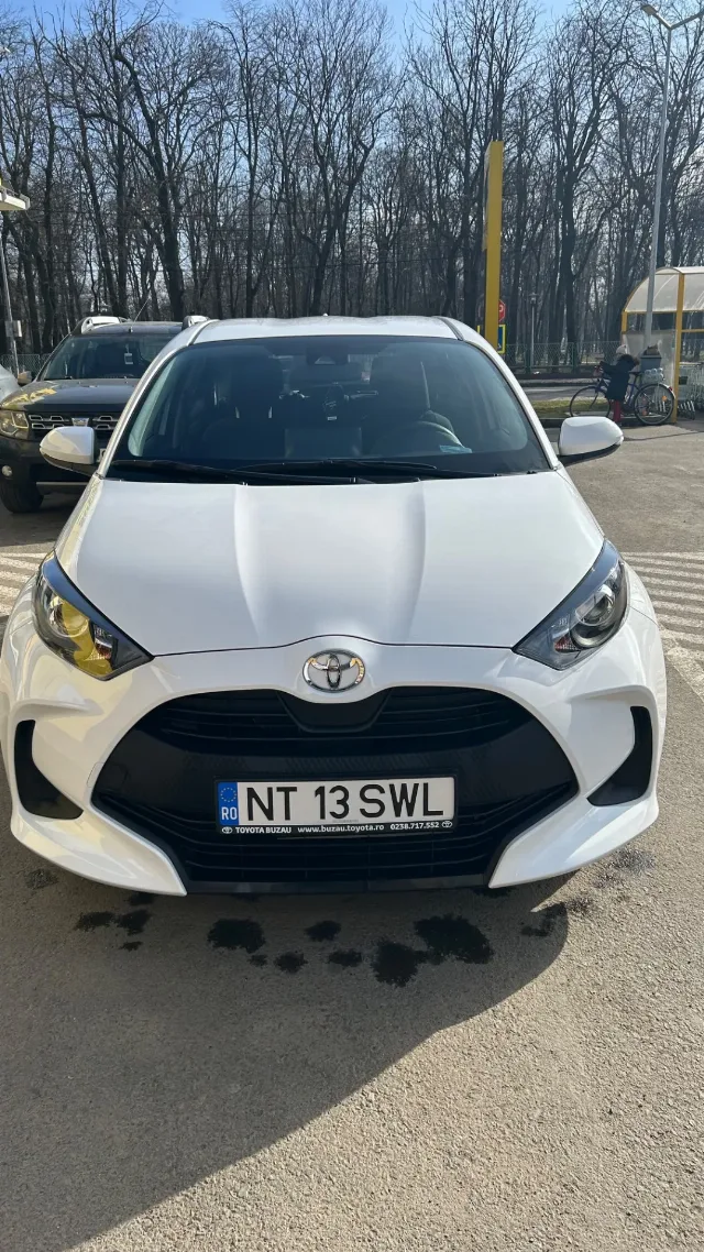 Toyota Yaris 2025 – fotografia 2 din 8