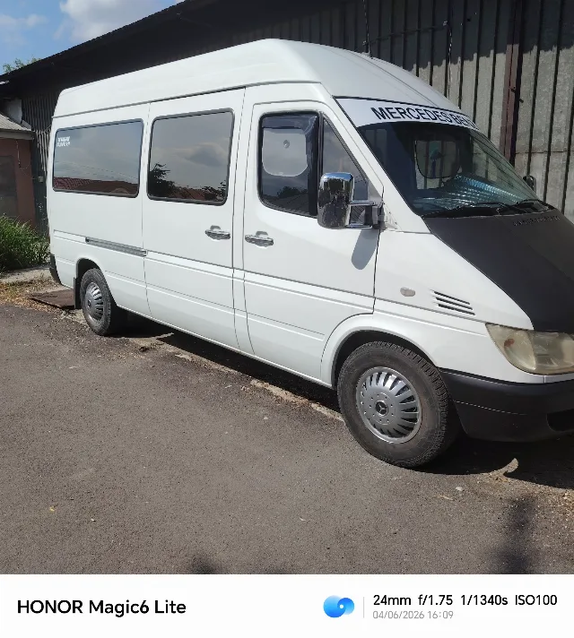 Vând Mercedes sprinter 8+1 – fotografia 2 din 4