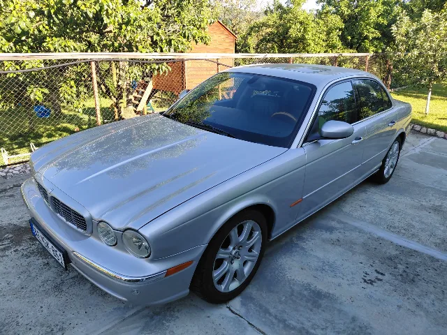 Jaguar XJ6 Sport – fotografia 1 din 8
