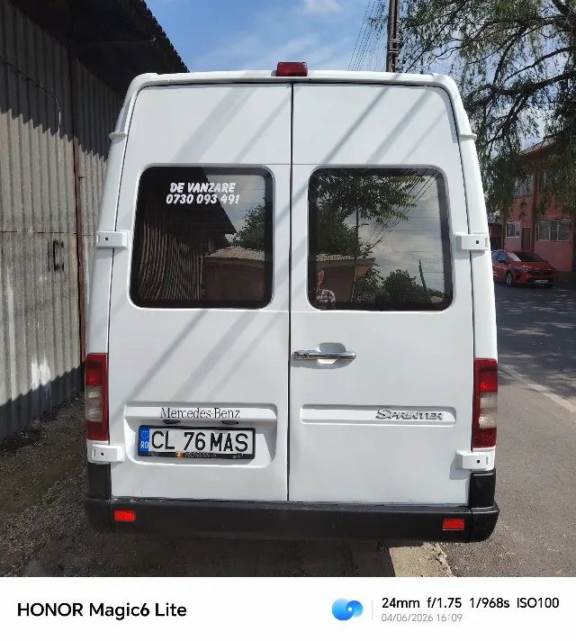 Vând Mercedes sprinter 8+1 – fotografia 4 din 4