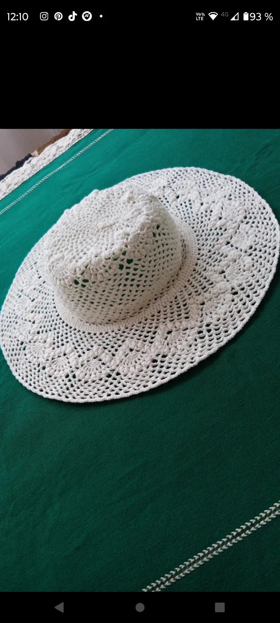 Pălărie croșetată – fotografia 3 din 8