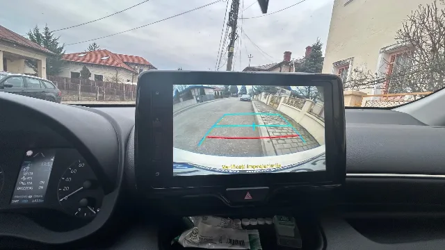 Toyota Yaris 2025 – fotografia 6 din 8