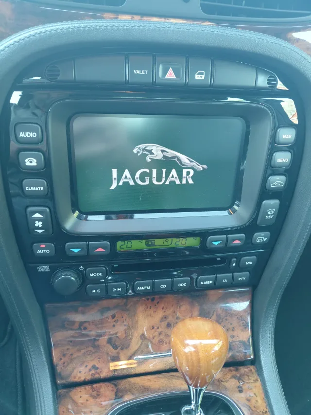 Jaguar XJ6 Sport – fotografia 5 din 8