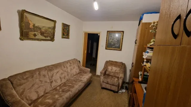 Canapea extensibilă cu două fotolii – fotografia 1 din 2