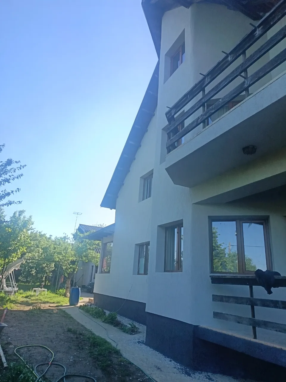 Ofer servicii de renovări interioare și exterioare – fotografia 1 din 2
