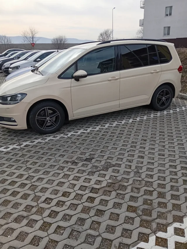Vând sau schimb Touran 2018 – fotografia 6 din 7