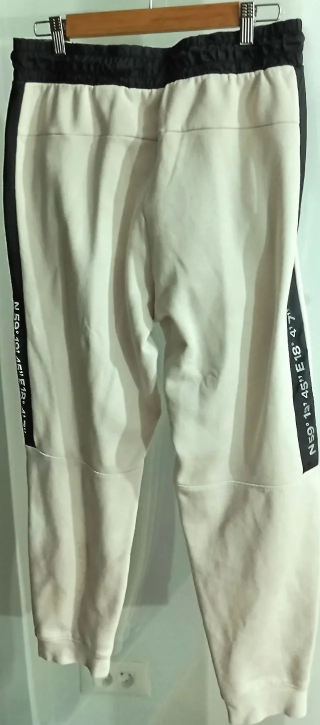 Pantalonii H&M sport, grosi, alb & negru – fotografia 3 din 8