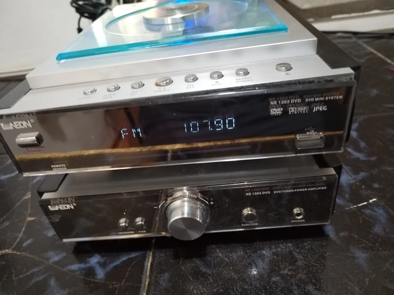 Mini sistem audio Aeon radio CD mp3 player – fotografia 1 din 8