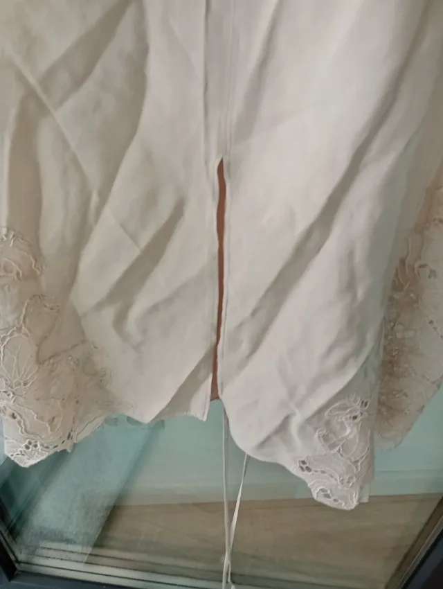 Fusta sau jupon H&M bej matasos cu dantela – fotografia 4 din 8