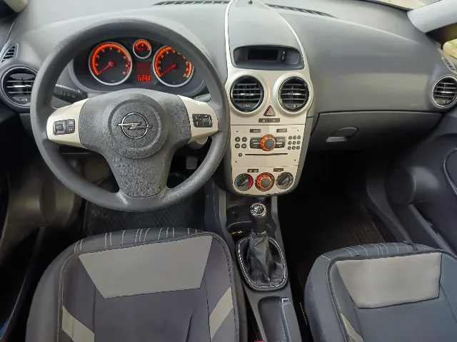 Opel CORSA D benzina 14 – fotografia 4 din 4