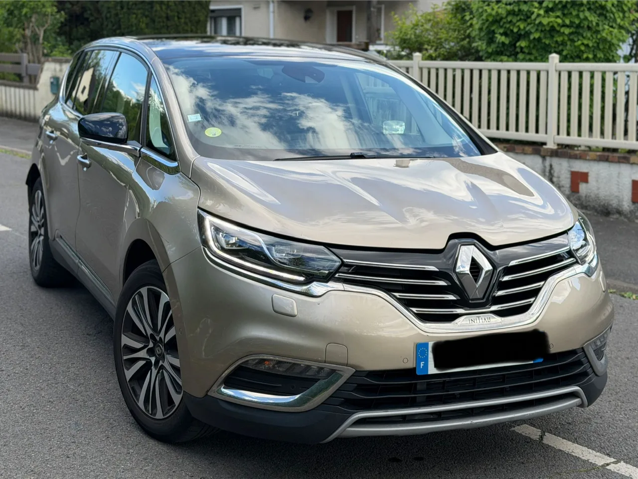 Renault Espace Inițiale Paris – fotografia 1 din 8