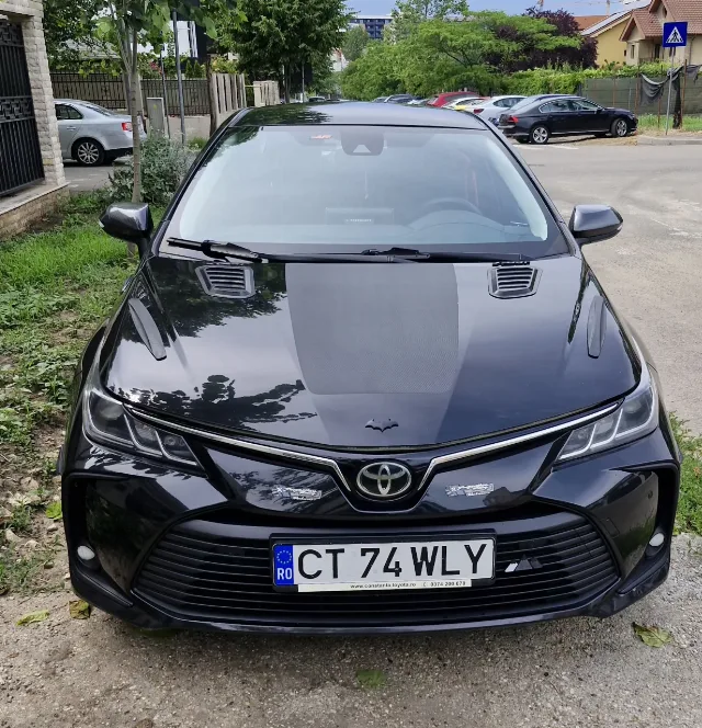 Toyota Corolla 1,6 benzina 2021 132 cp – fotografia 2 din 8