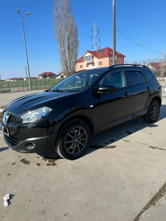 Nissan Qashqai+2 – fotografia 6 din 8