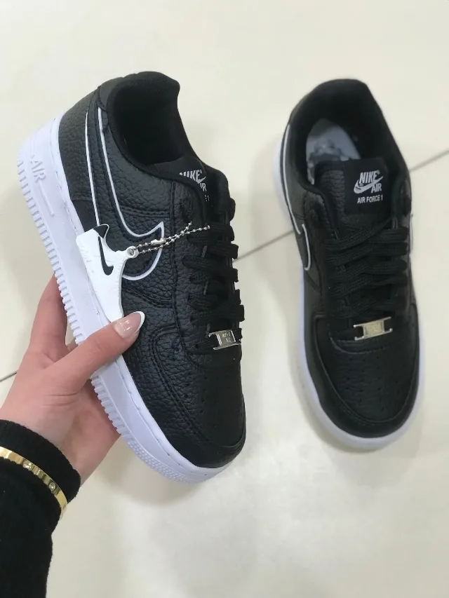 NIKE AIR FORCE 1 LOW BLACK & WHITE – fotografia 6 din 6