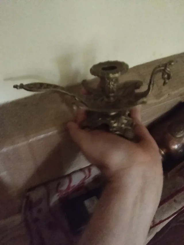 sfeșnic bronz antik – fotografia 2 din 3