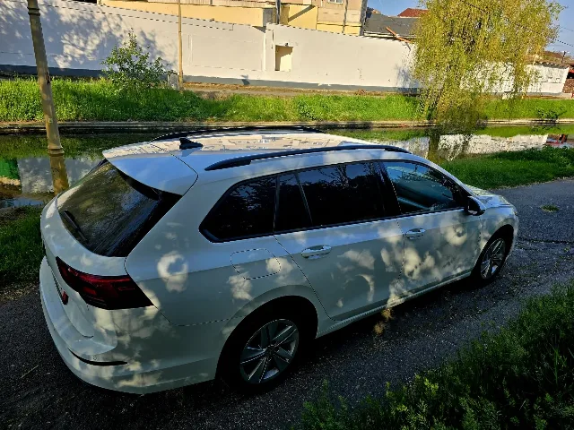 Vw Golf 8 diesel 2.0 Dsg – fotografia 3 din 6