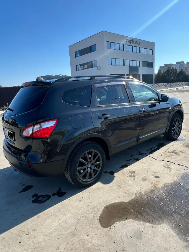 Nissan Qashqai+2 – fotografia 7 din 8