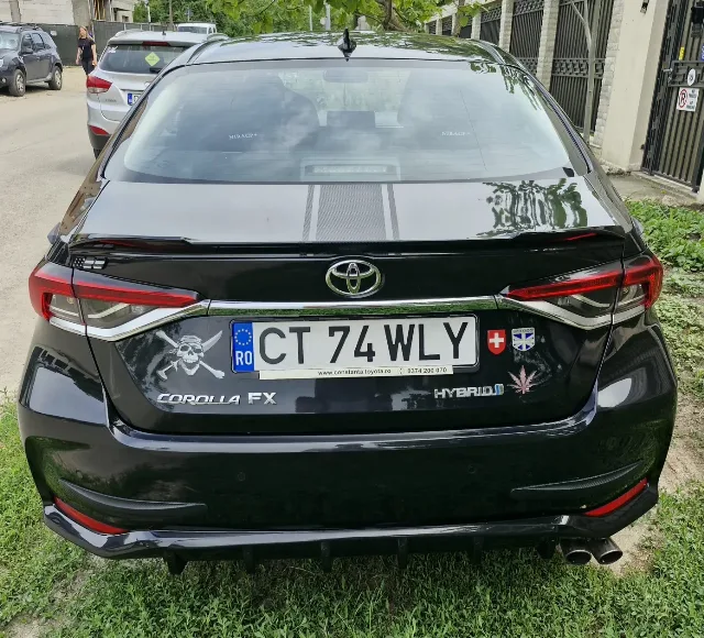 Toyota Corolla 1,6 benzina 2021 132 cp – fotografia 4 din 8